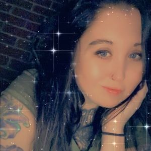 Meet your Posher, Kendra